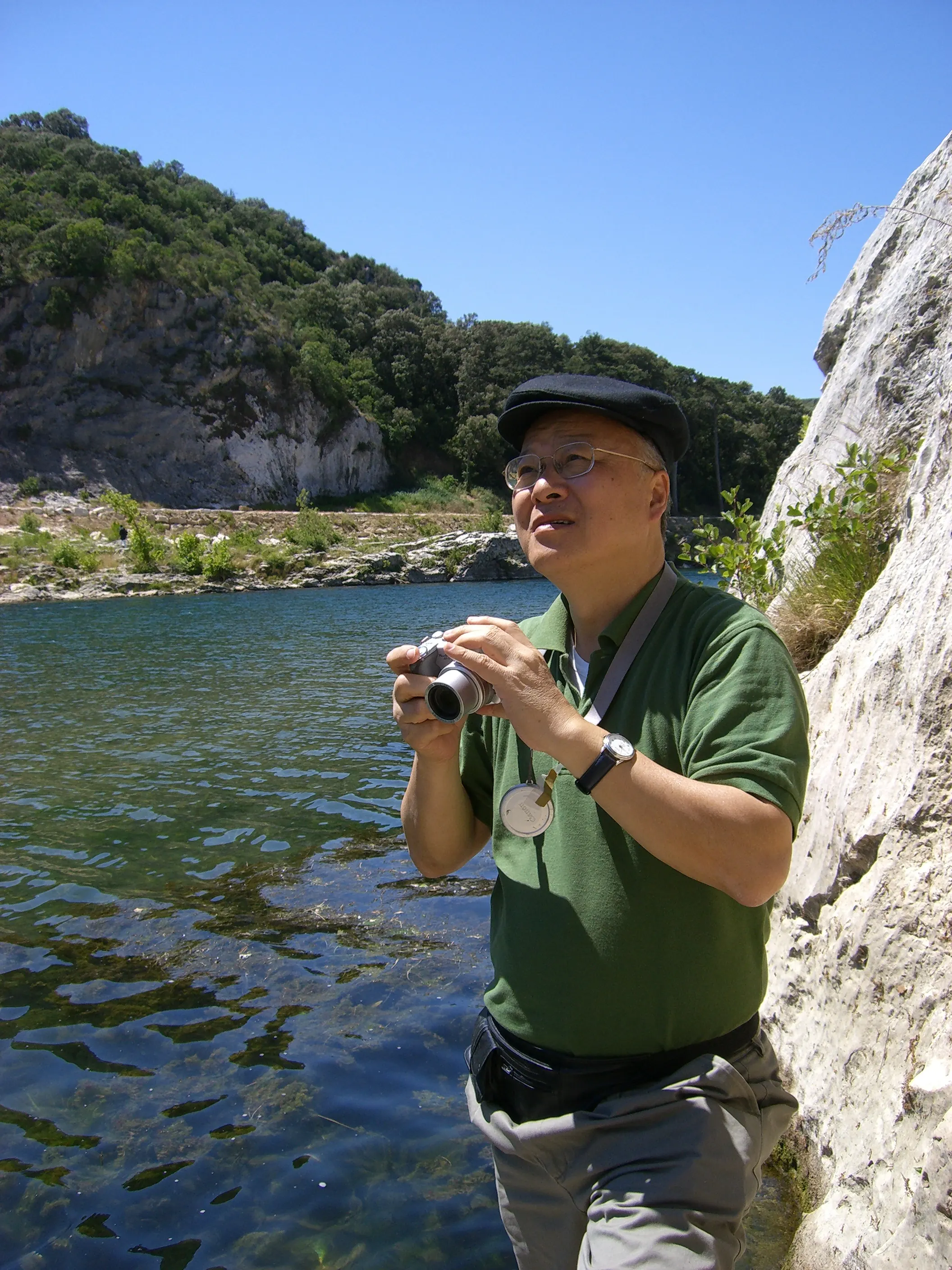2006 Jun - Met a movie maker from Taiwan - Pont du Gard - Nîmes